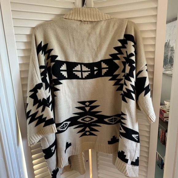 Cardigan - Picture 2 of 2